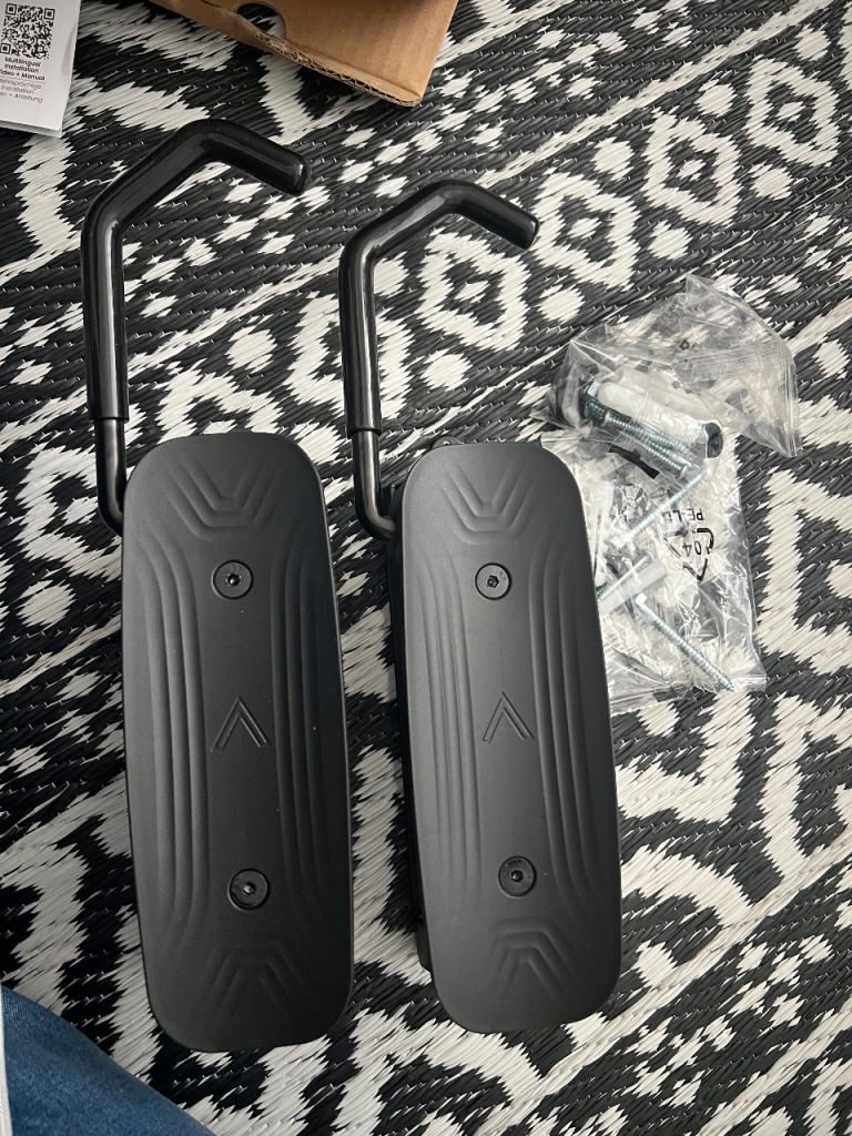 MONTEK 2 Wall Mounted Bike Racks– New, Black