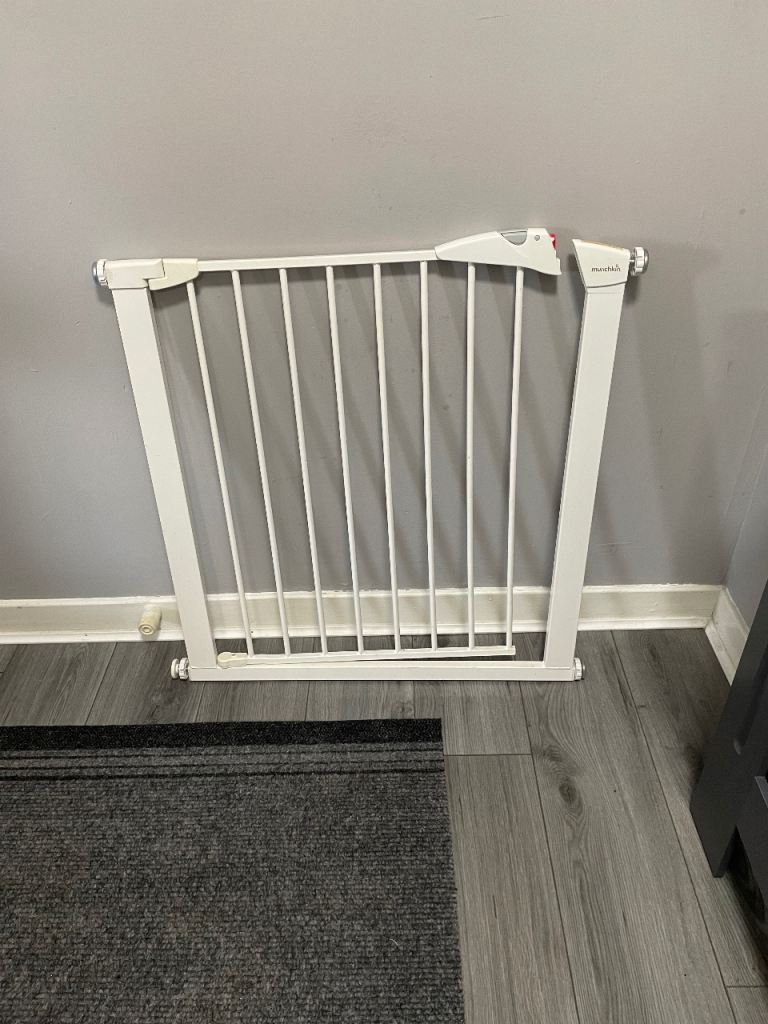 baby gate free