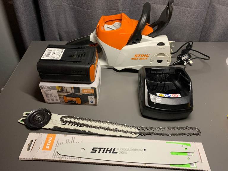 Stihl MSA200C Battery Chainsaw with AP200S Battery and Charger