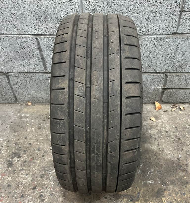 255 40 ZR19 KUMHO Ecsta PS91 100Y XL part worn tyre 