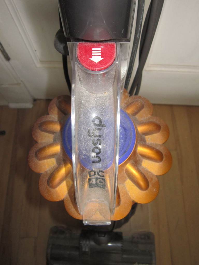 Dyson DC40 cleaner