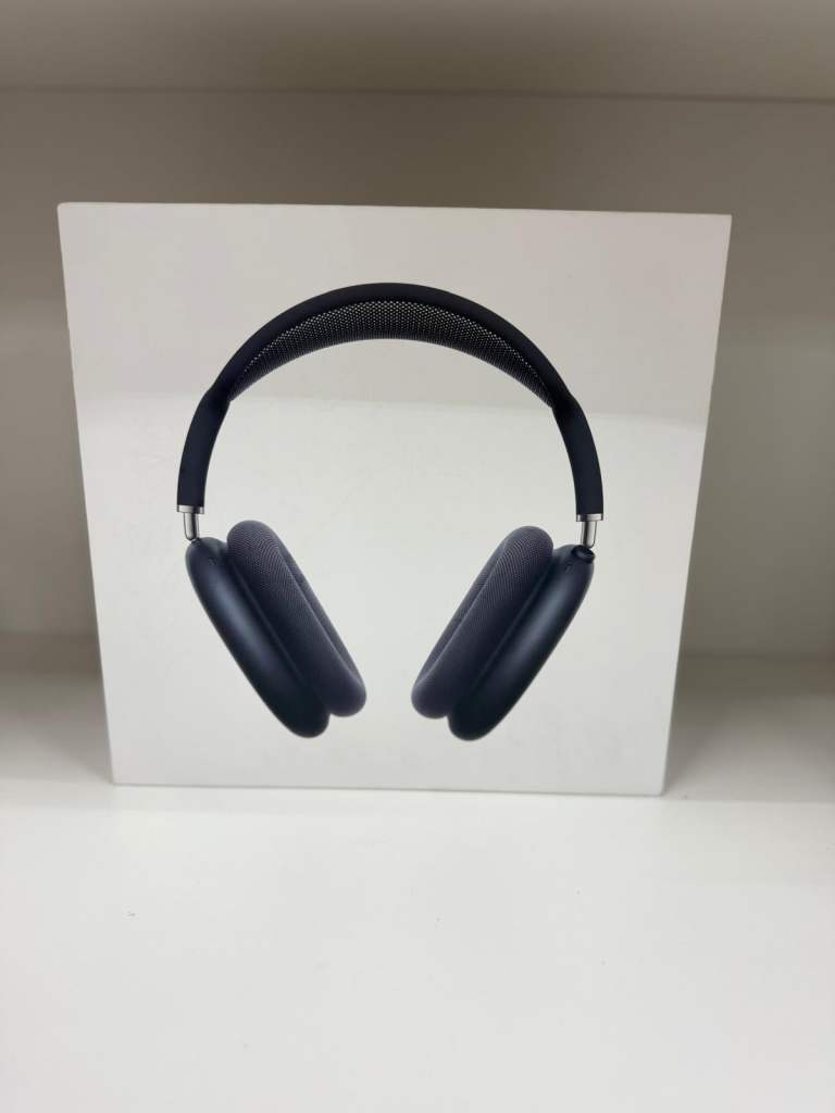 ''RRP £499'' LIKE NEW AIRPODS MAX WITH WARRANTY