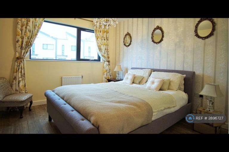 3 bedroom house in Tomblin Mews, London, SW16 (3 bed) (#2896727)