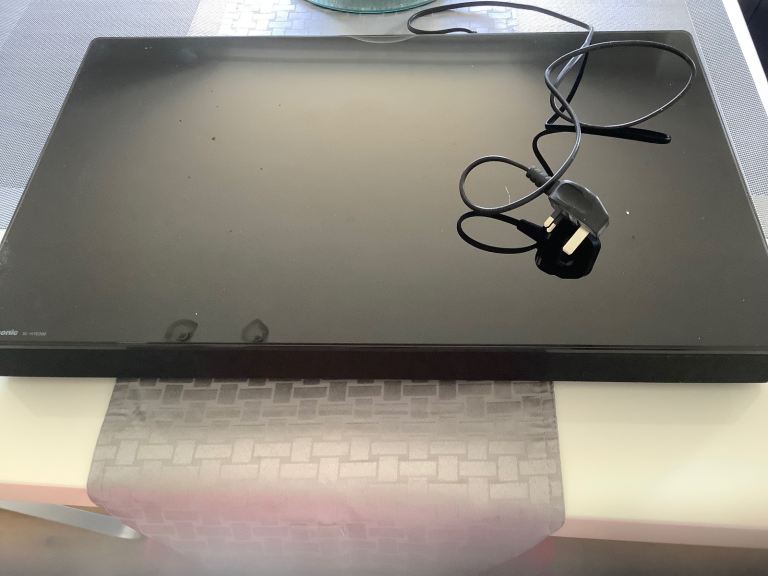 Panasonic Home Theater System SC-HTE200 