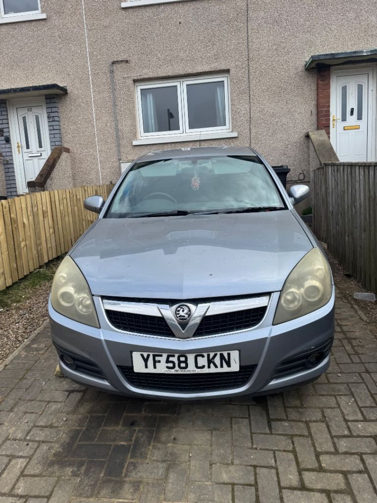 Vauxhall vectra Sri  low miles £800ono