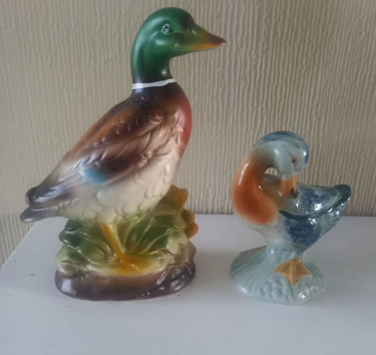 2 x ceramic duck ornamen