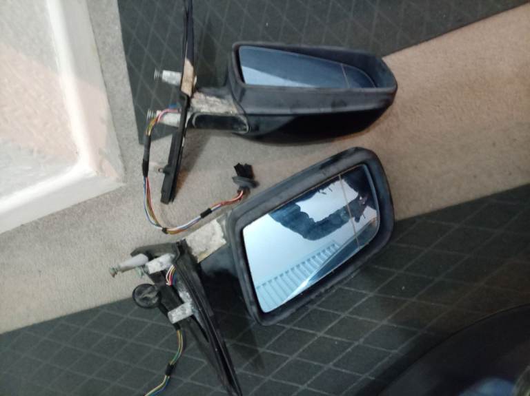 Bmw E60 mirrors. 