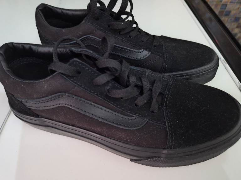 Vans Old Skool Trainers – Black Suede, As Good As New