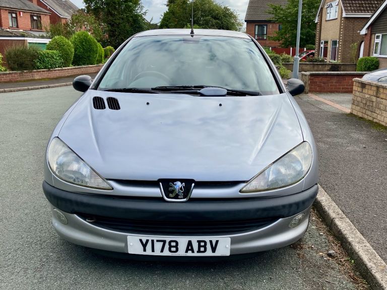Peugeot 206 LX 1.4L 5-Door | Ideal First Car | 59k Miles | Long MOT