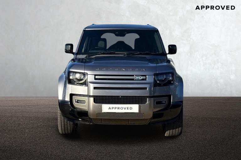 2024 Land Rover Defender 110 3.0 D300 X-Dynamic SE 5dr SUV DIESEL Automatic