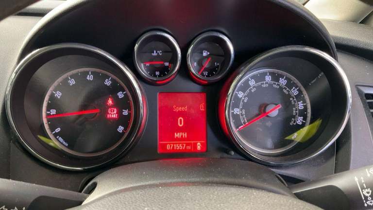 2013 Vauxhall Astra 1.4i 16V Active 5dr HATCHBACK PETROL Manual