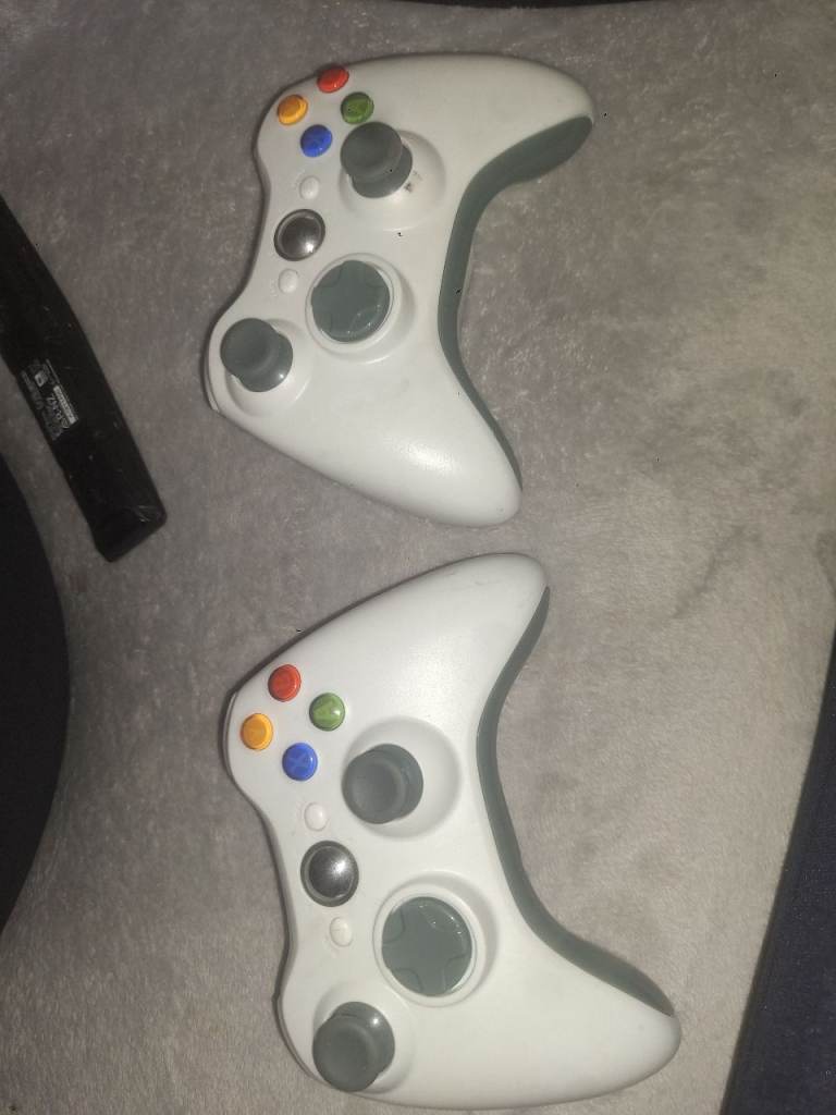 Xbox 360 controllers no backs 