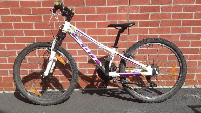 Scott Contessa JR 24 kids' mountain bike