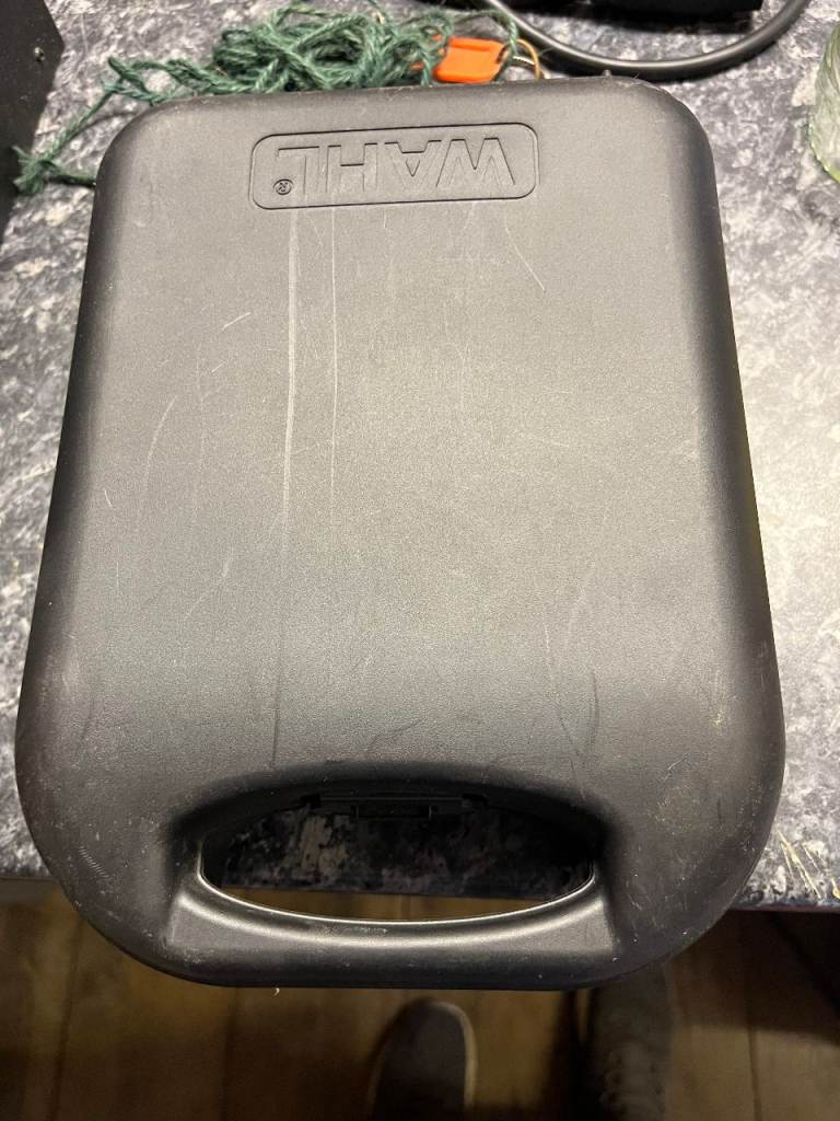Wahl USA Professional Animal Deluxe U-Clip Pet Clipper Kit (Red) - Boxed