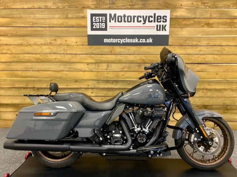 2024 Harley-Davidson FLHXSY Street Glide ST 117, Only 1,002 Miles, FSH, Superb! 