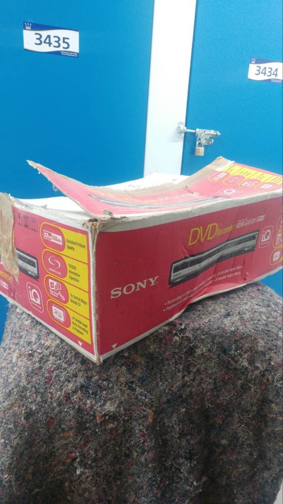 DVD recorder tv television