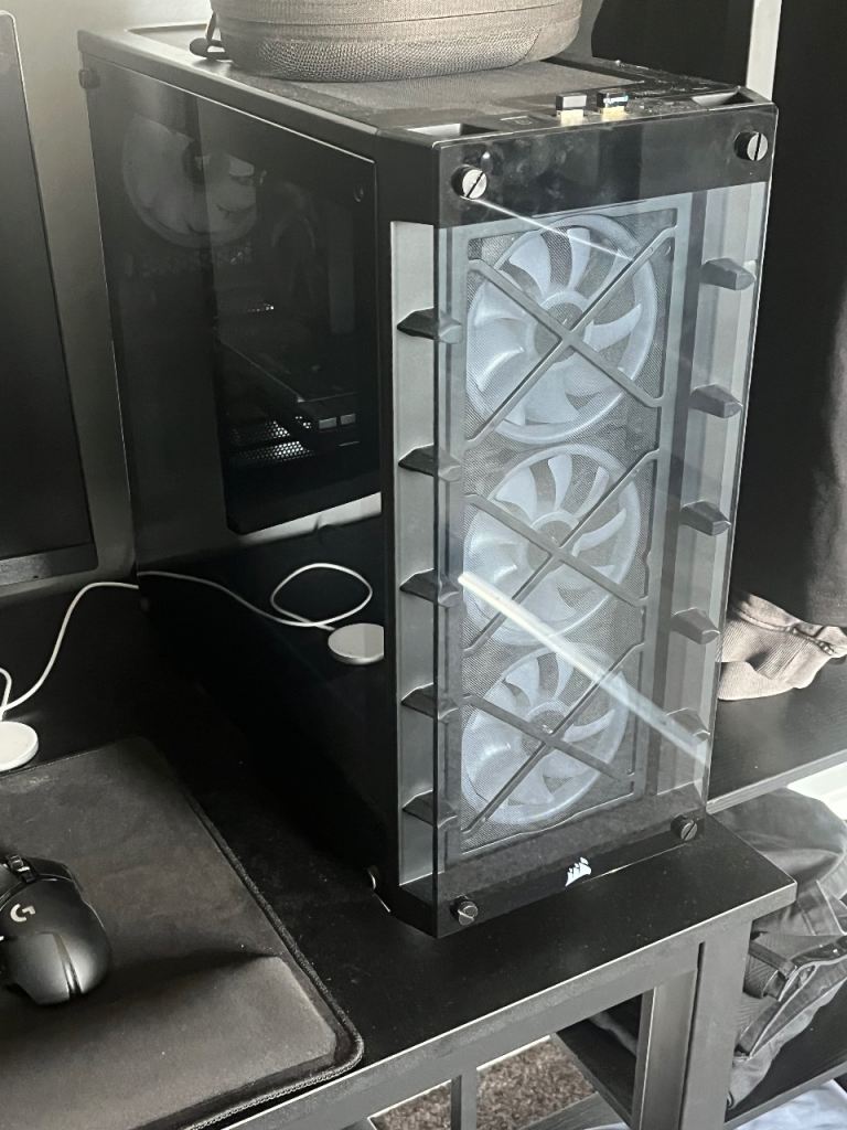 Ryzen 7 3700X / 32GB RAM Gaming PC