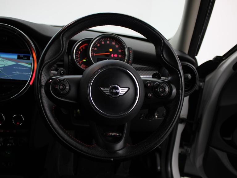 2016 MINI Hatch 2.0 Cooper S D 5dr Auto [Media Pack XL] Hatchback DIESEL Automatic