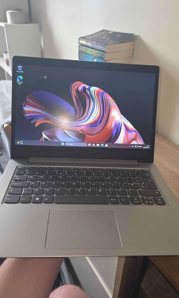 Lenovo Laptop with Windows 11 Home – Good Condition