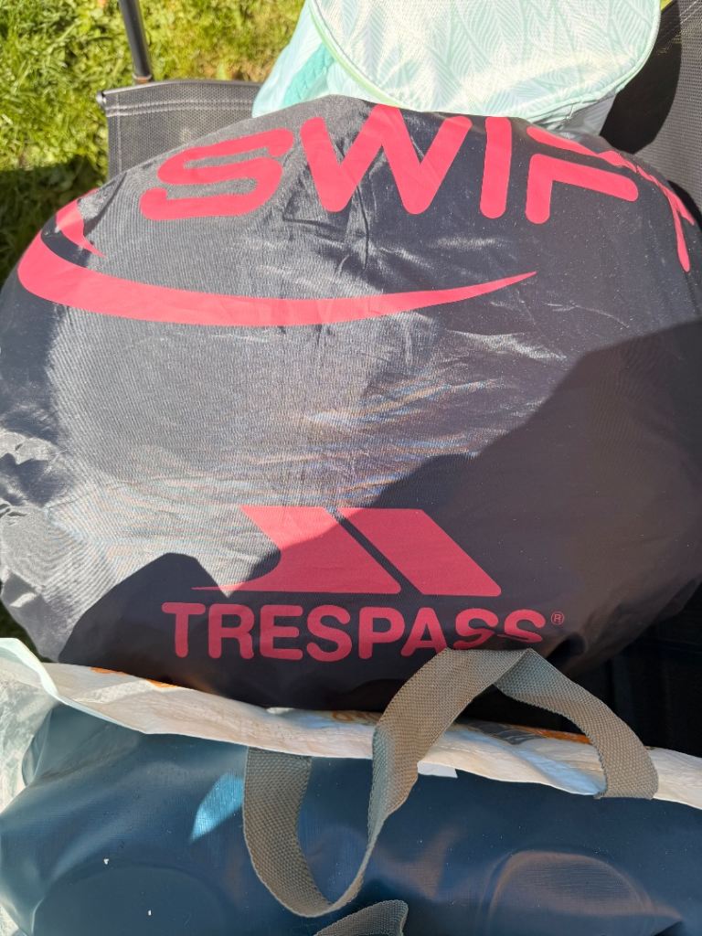 Tent (2 person) 1 double & 1 single blow up bed