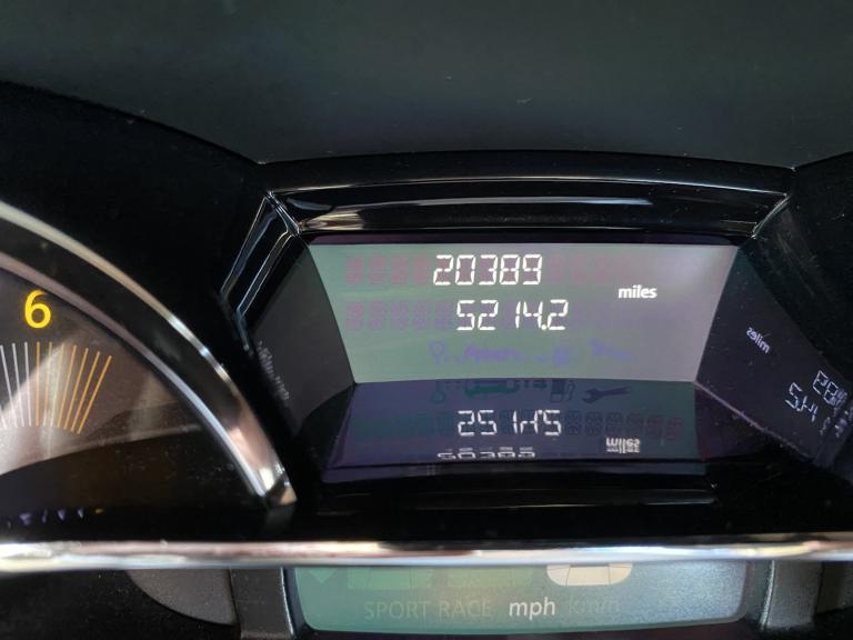 RENAULT CLIO 1.2 16V Dynamique MediaNav 2013