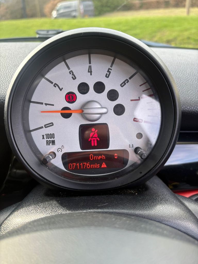 mini cooper 1.6L petrol