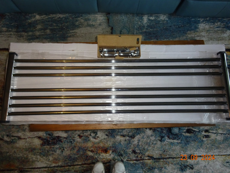 CHROME BATHROOM RADIATOR/TOWEL RAIL