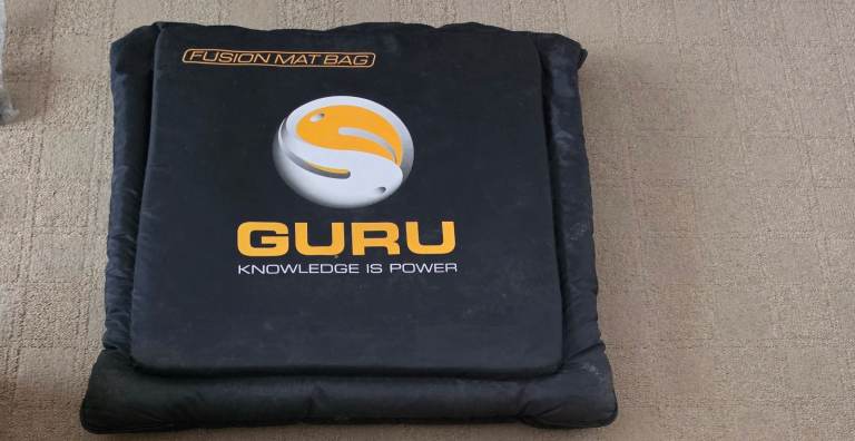 Guru beaded zip up fishing mat/bag