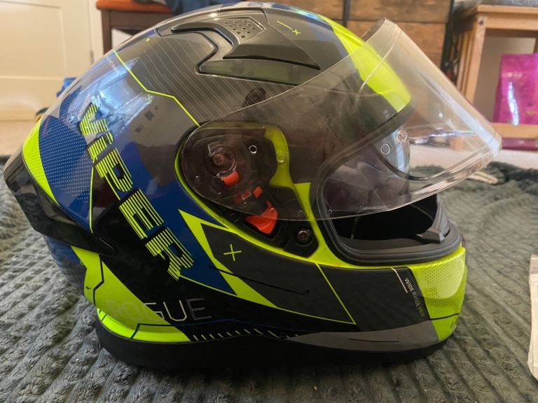 Motorbike Helmet * LARGE *