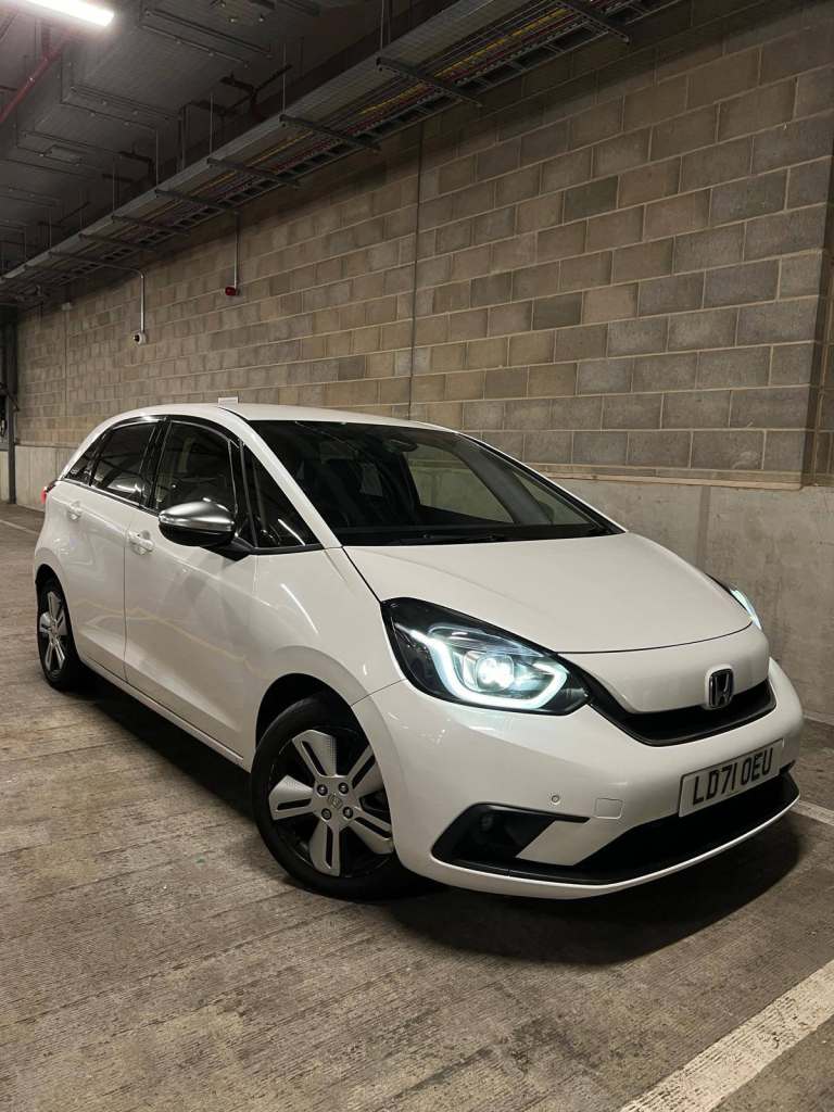 Honda JAZZ Hybrid 2021 EX I eHEV Automatic . Full dealer Service history . 5 doors