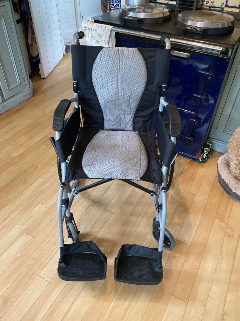 Karma Ergo Lite Wheelchair 