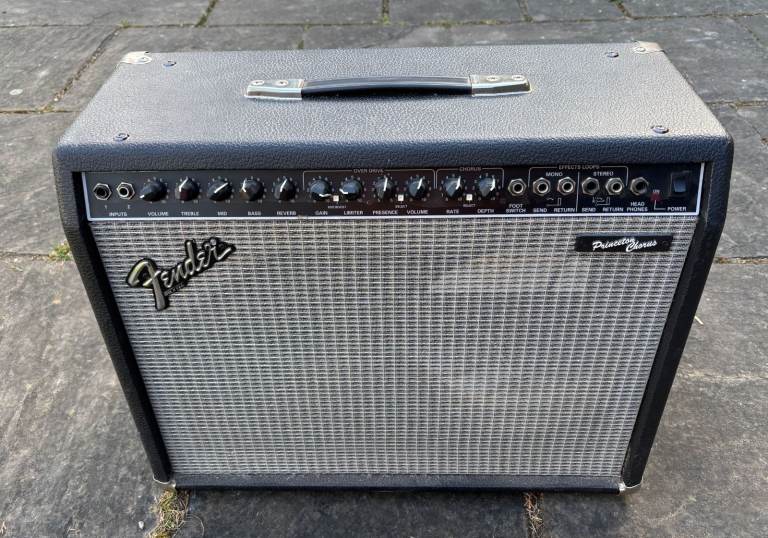 FENDER PRINCETON CHORUS Made in USA guitar amp