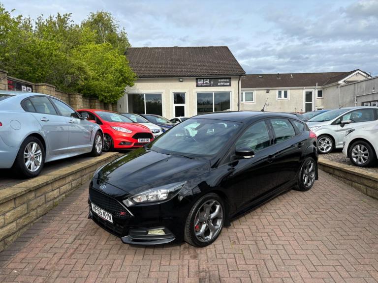 2015 Ford Focus 2.0T EcoBoost ST-2 Euro 6 (s/s) 5dr HATCHBACK Petrol Manual