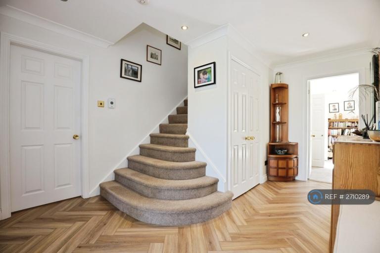 4 bedroom house in Beech Drive, Rugby, CV23 (4 bed) (#2710289)