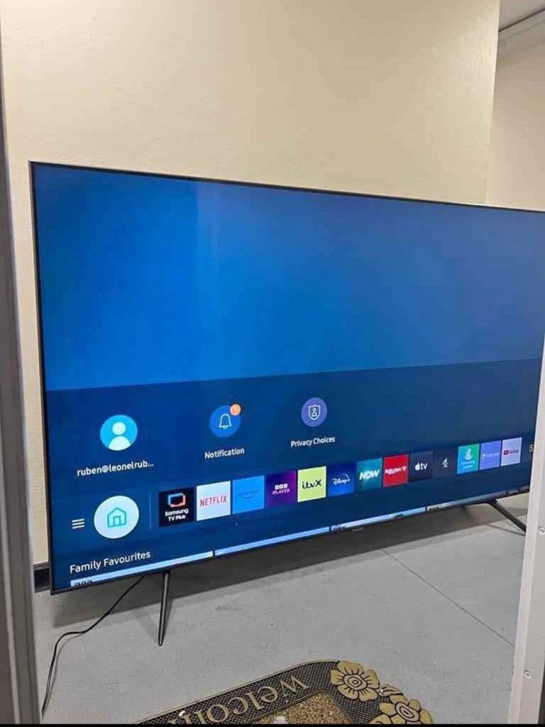 image for 58" SAMSUNG QLED 4K ULTRA SMART TV 