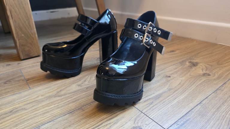 LAMODA Black Patent Platform Heels with Studs – As Good As New