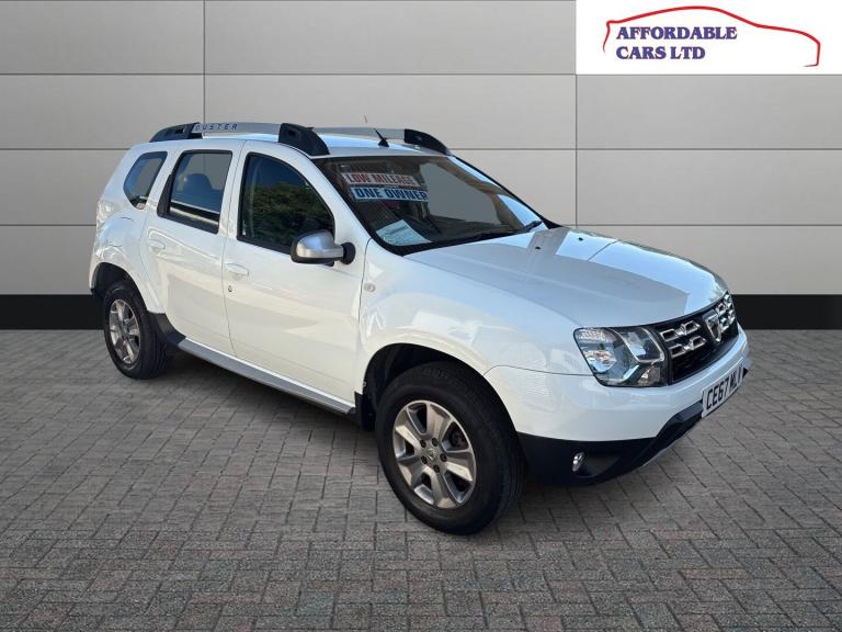 2017 Dacia Duster 1.2 TCe 125 Laureate 5dr HATCHBACK Petrol Manual