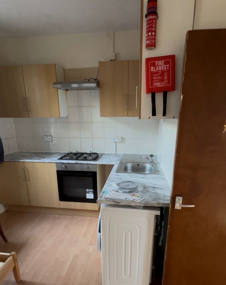 1 bedroom Flat Available 