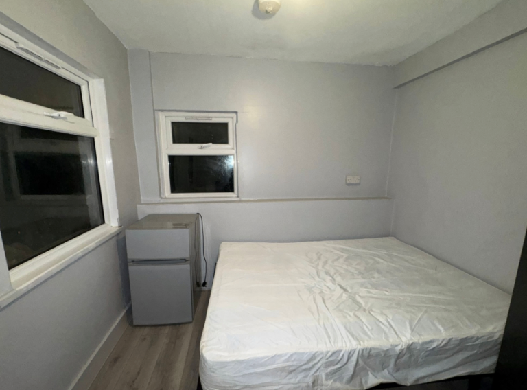 Double Room Bruce Grove £800/pm - Bills Inc | Tottenham | Zone 3!