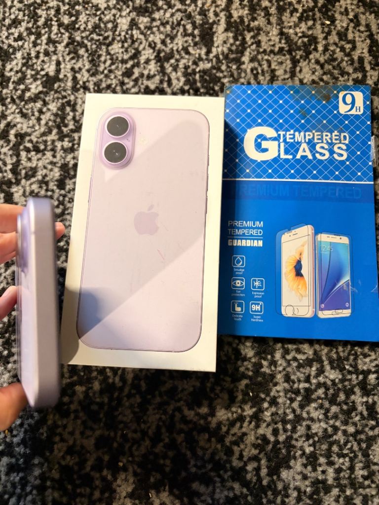 iPhone 17 purple 