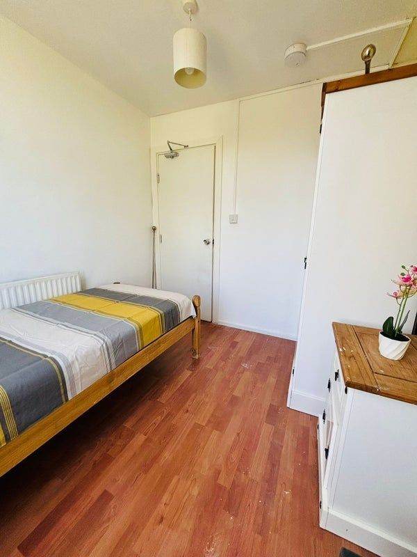 💥 Single Room 📚 Available for Professionals & Students 💥