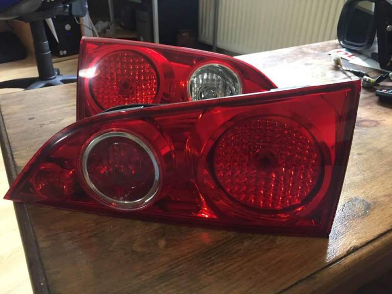 HONDA ACCORD 2003-2008 ESTATE INNER REAR TAILGATE LIGHTS PAIR £60  · In stock