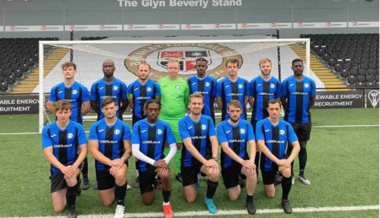 PLAY FOOTBALL IN EARLSFIELD  FIND FOOTBALL TEAM IN EARLSFIELD . 11 ASIDE 