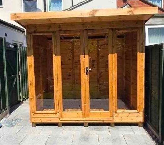Beautiful spacious summerhouse