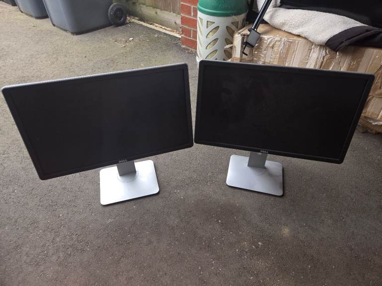 Pair of Dell Computer Monitors with Stands – Good Condition