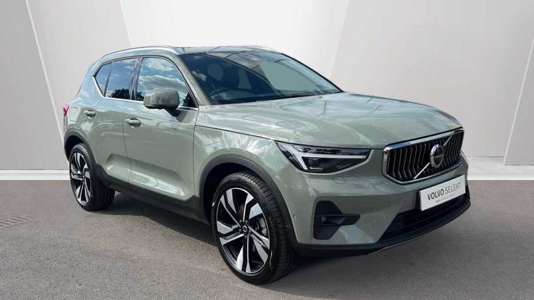 2024 Volvo XC40 2.0 B4P Ultra Dark 5dr Auto ESTATE PETROL Automatic