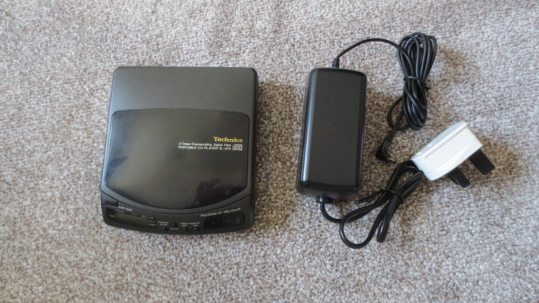 Vintage Panasonic Technics Portable CD Player Model SL-XP2