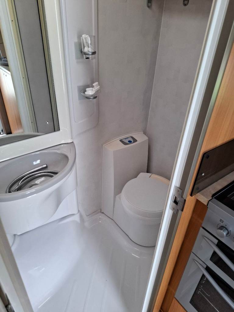 2010 swift shuna 