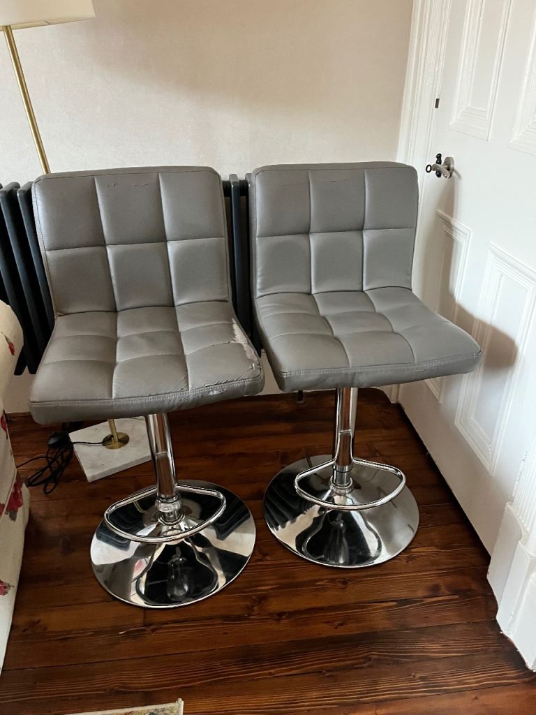 Kitchen bar stools