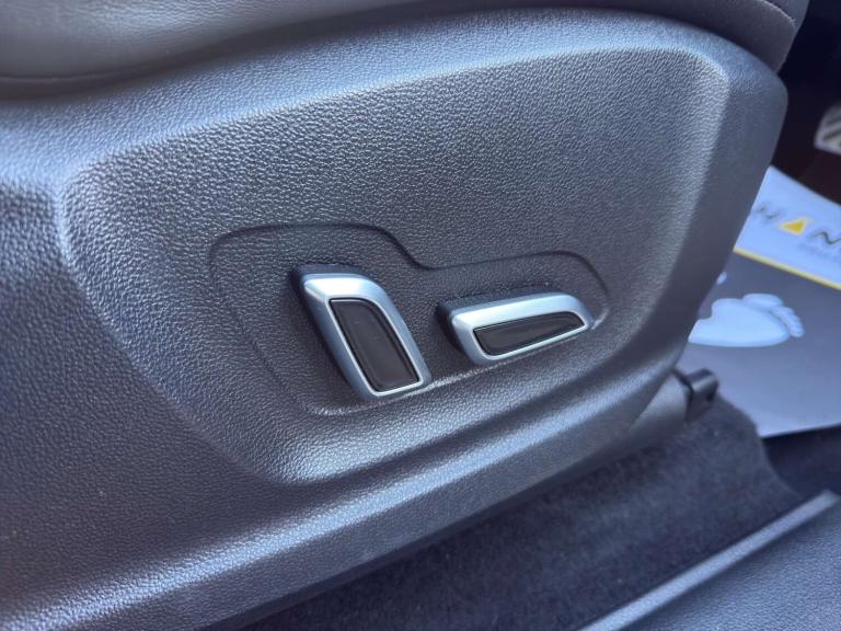 2022 MG MG HS 1.5 MG HS Exclusive Semi-Auto 5dr SUV Petrol Automatic